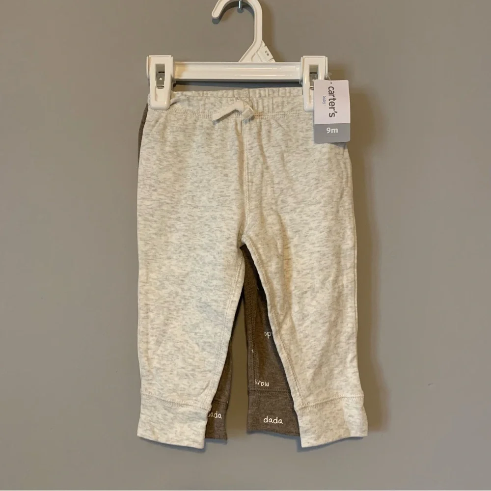 NWT. CARTER’S Gender Neutral 2 Piece Pants